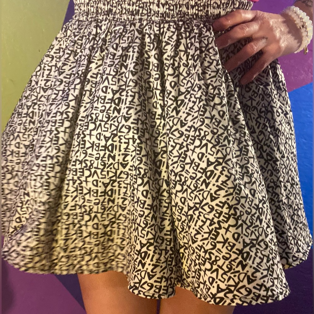 Max C London graffic skirt - size Small